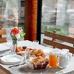 Hotel Alpini *