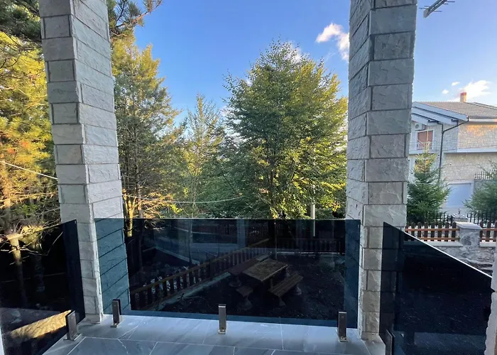 Alpini Hotel *