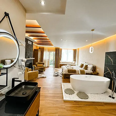 Alpini Hotel