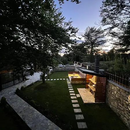 Alpini Hotel *