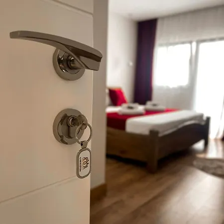 Hotel Alpini *