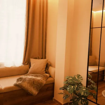 Alpini Hotel *