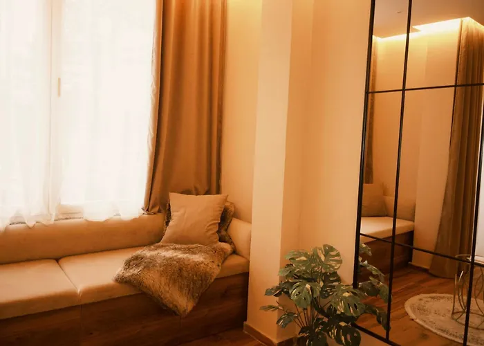 Alpini Hotel *