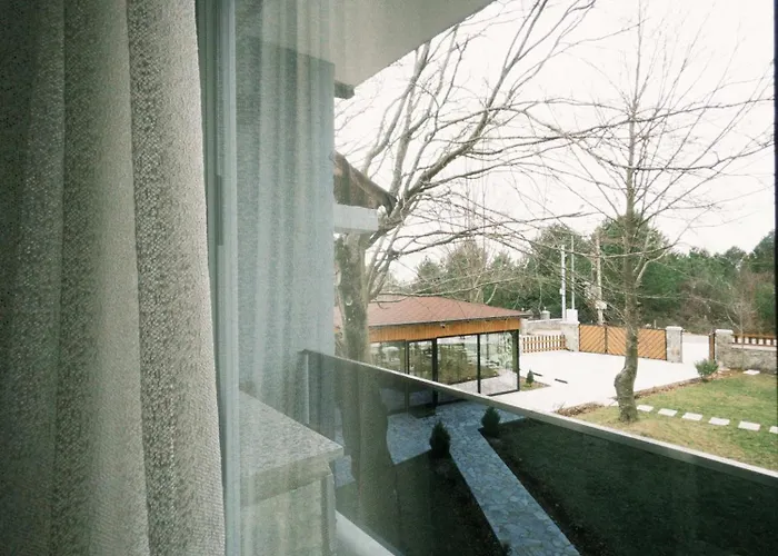 Hotel Alpini Razëm