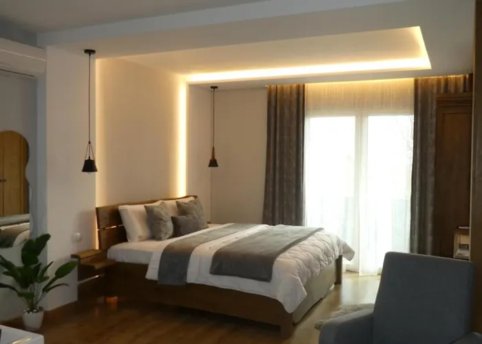 Hotel Alpini Razëm